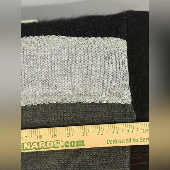 DKNY Women's Geometric Sweater - Black, Gray, and White - Picture 13 of 13